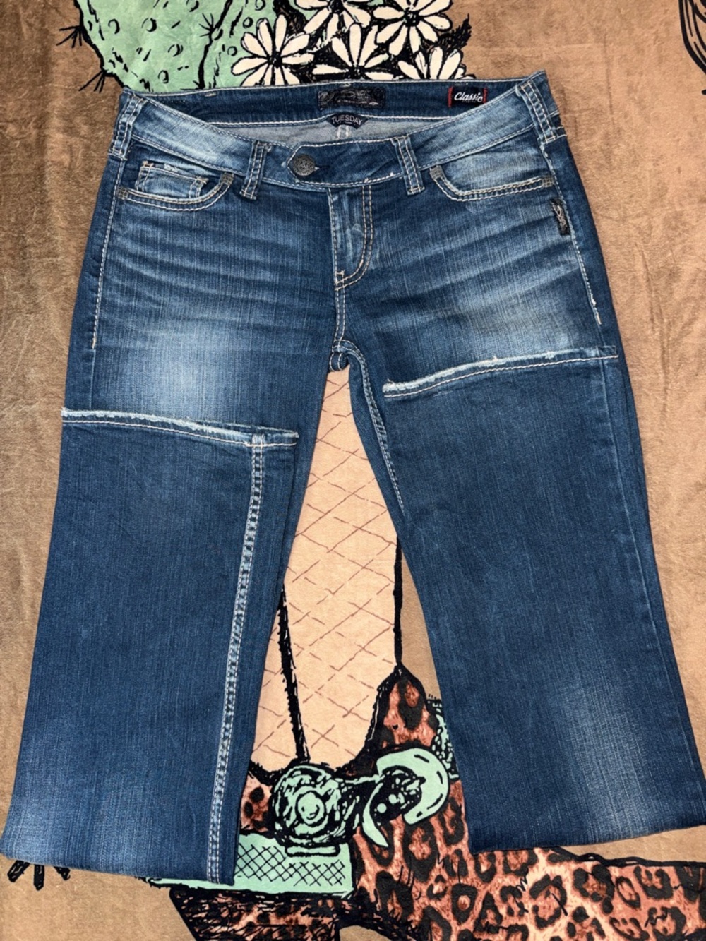 NWOT Silver Tuesday Low Slim Boot Jeans 30X35